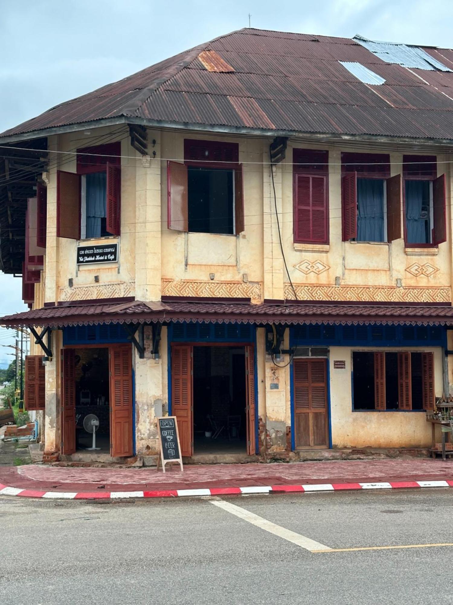 Via Thakhek Hostel & Cafe Εξωτερικό φωτογραφία
