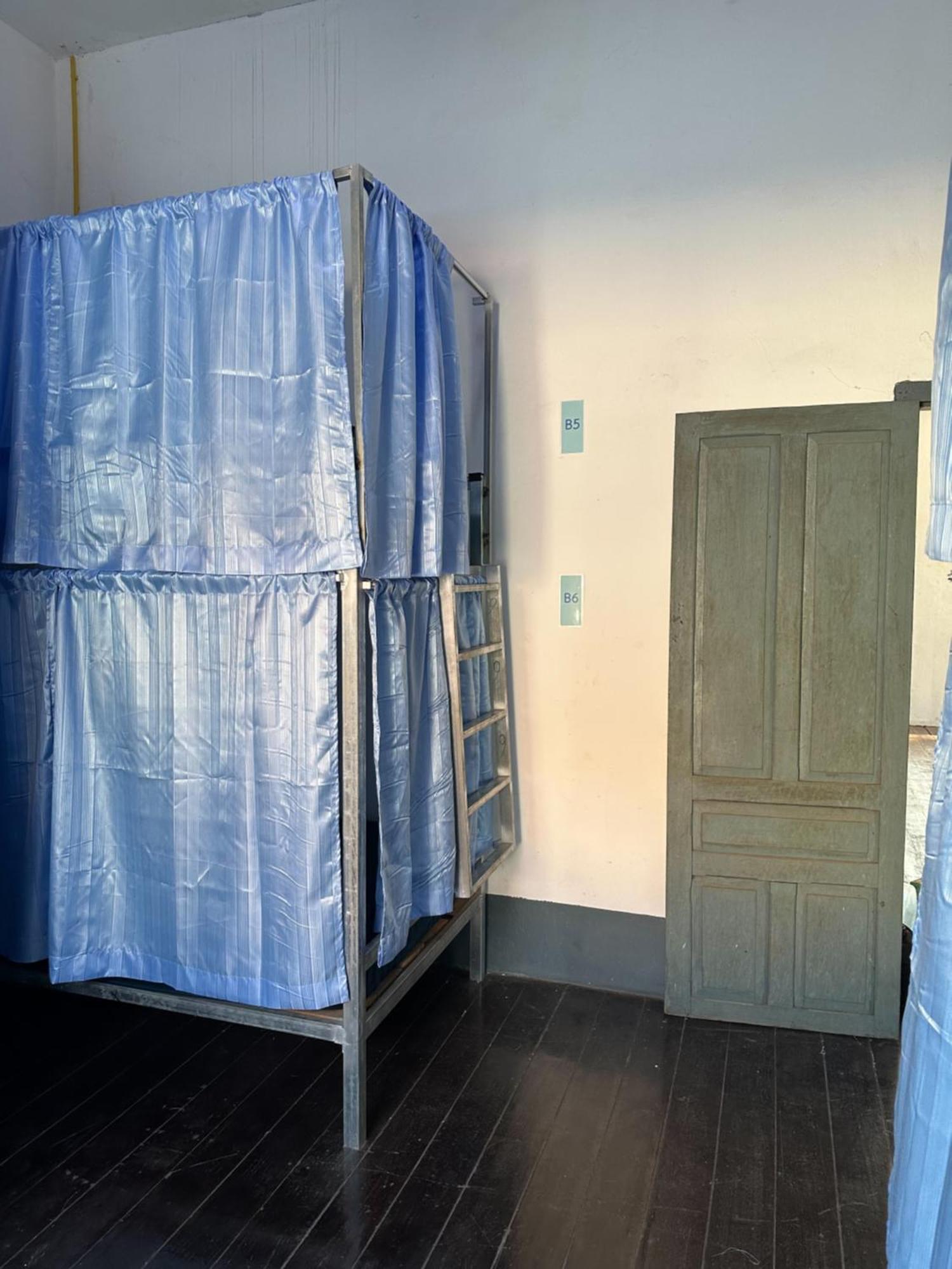 Via Thakhek Hostel & Cafe Εξωτερικό φωτογραφία