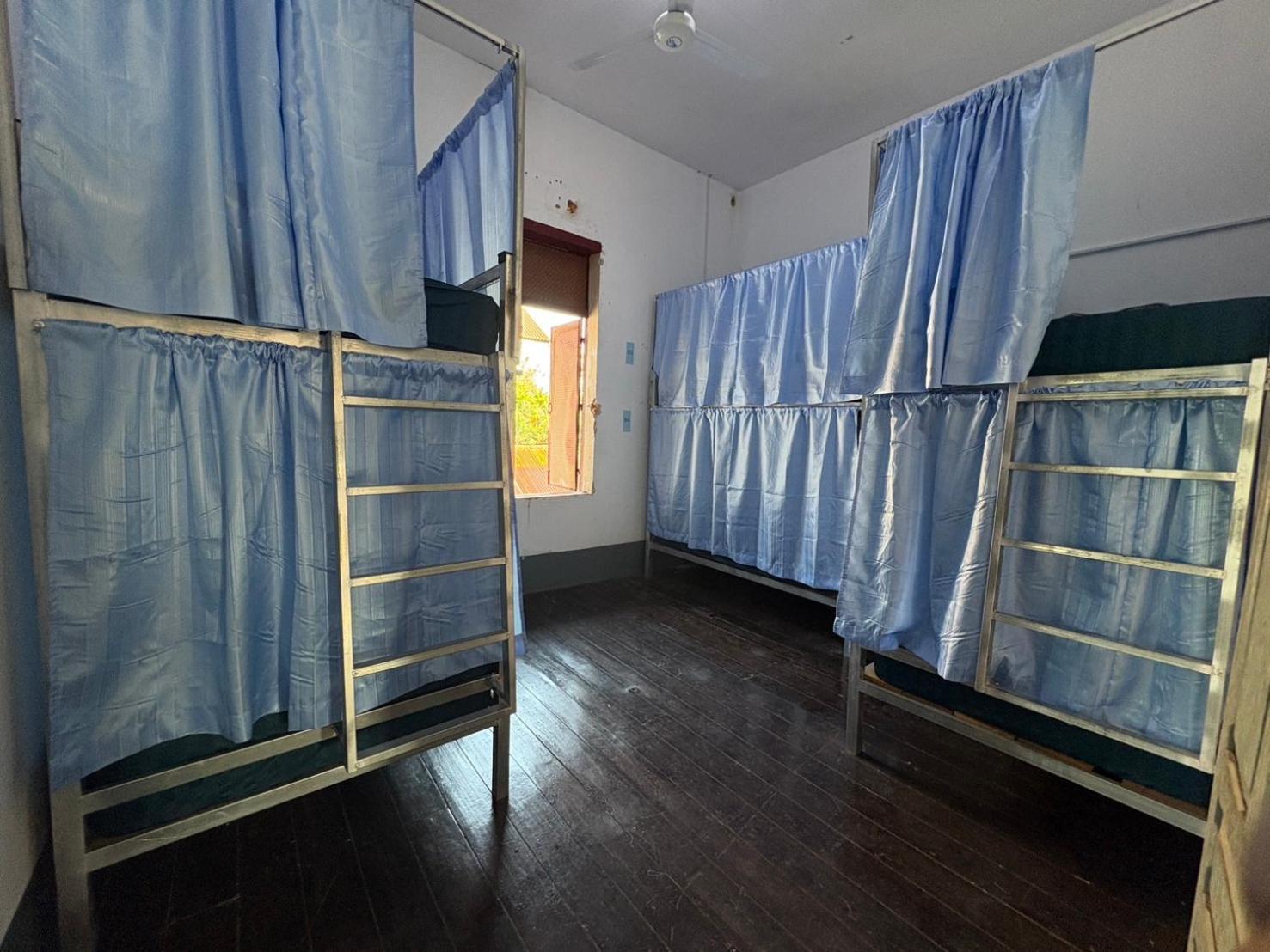 Via Thakhek Hostel & Cafe Εξωτερικό φωτογραφία
